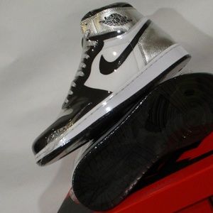 Jordan 1 ‘ Silver toes ‘  Wmns 12/Men 10.5